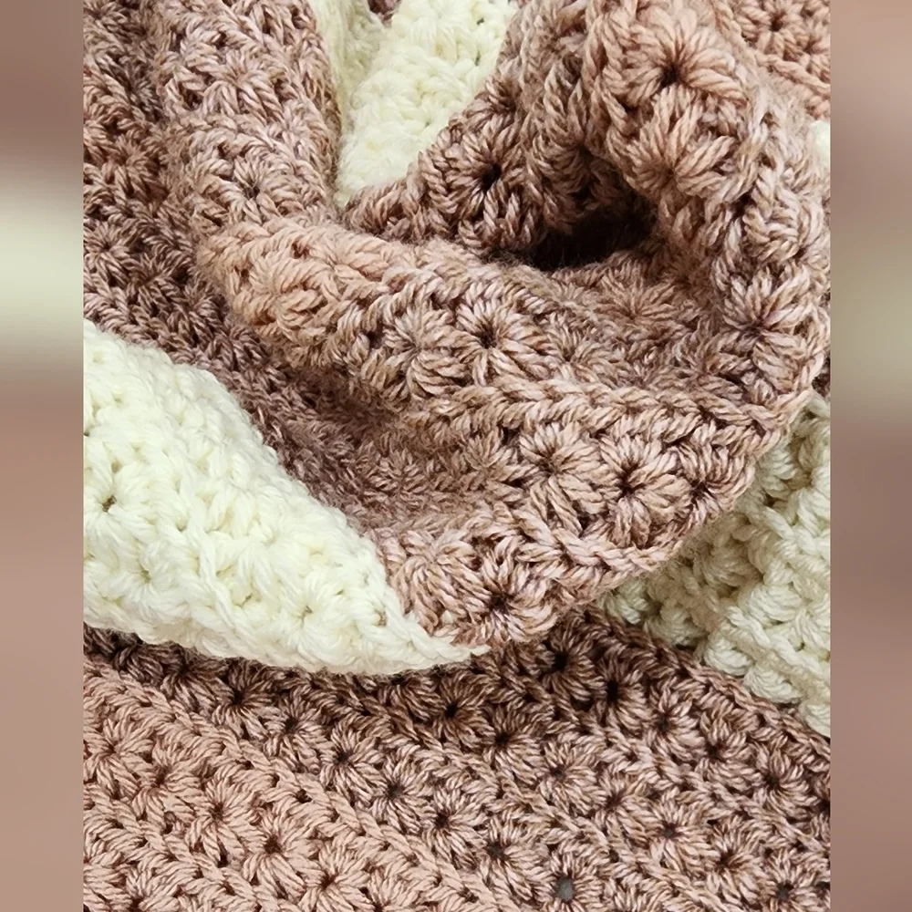 Handmade Crochet Blanket in Pink and Cream - Picture 6 of 7